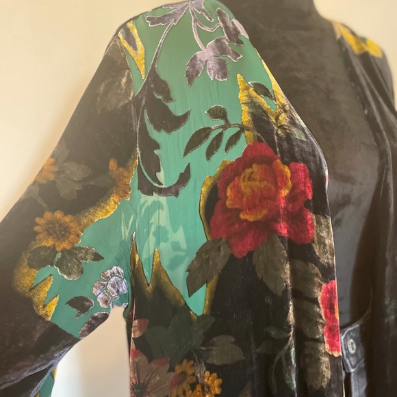 SOLD Vintage Anie A. Silk Open Cardigan - Picture 6 of 6